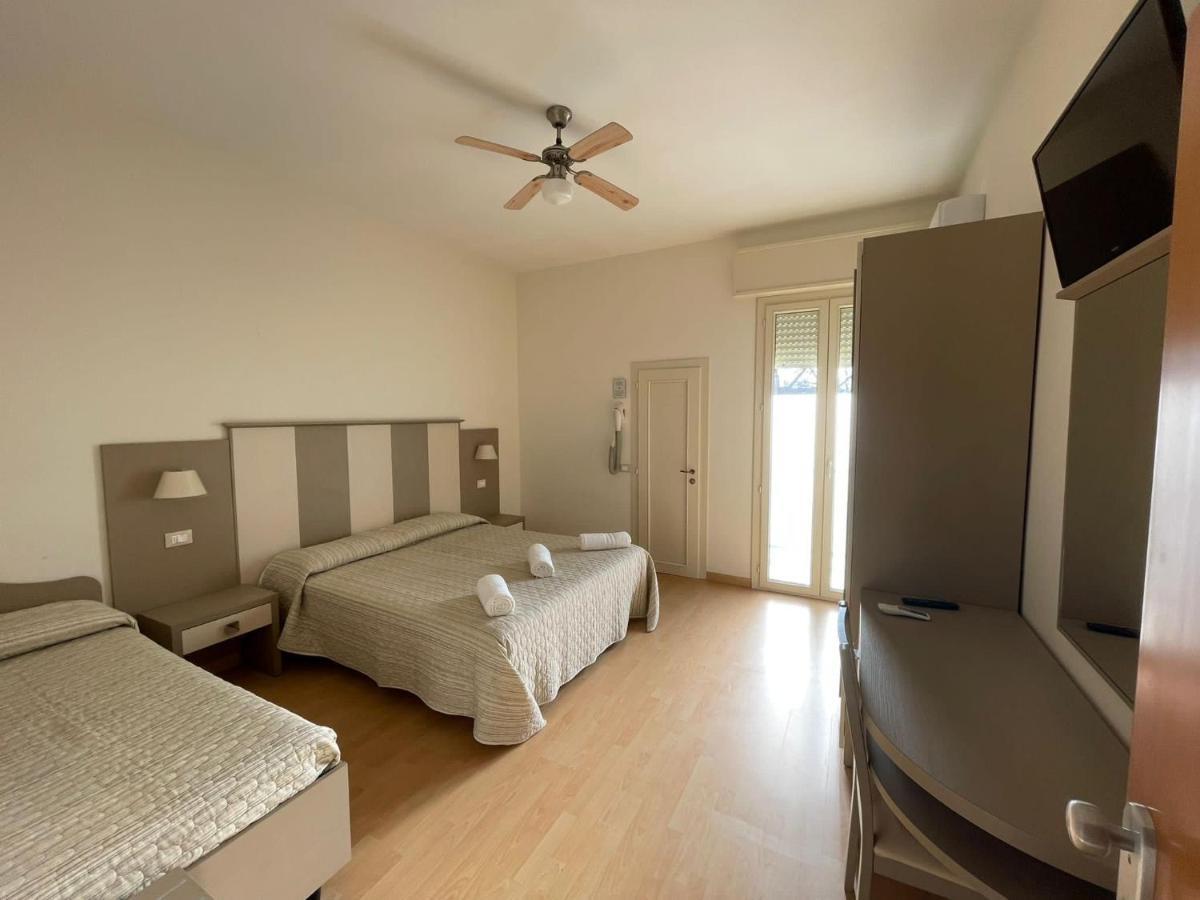 Hotel Vera Cesenatico Εξωτερικό φωτογραφία